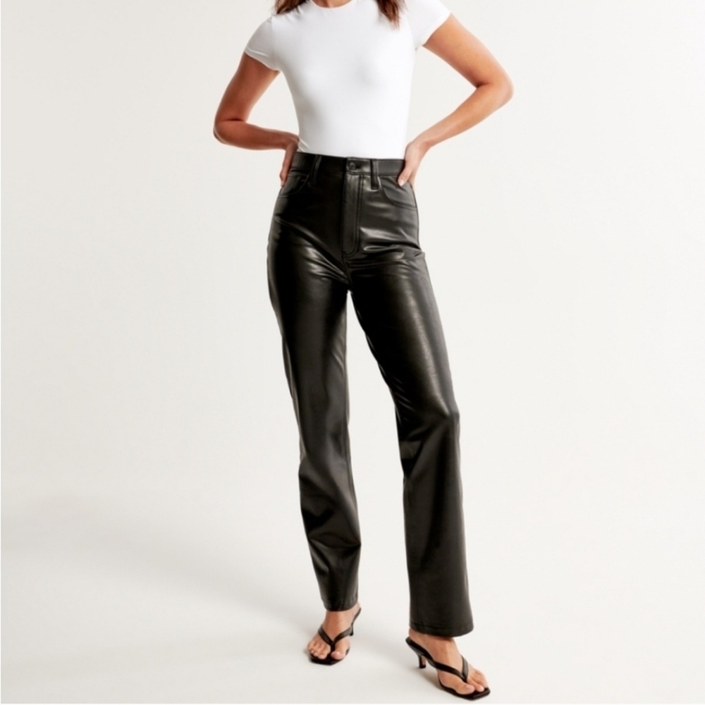 Abercrombie & Fitch Vegan Leather 90s Straight Pant Ultra High Rise Black 33 16